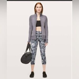 2018 Lululemon Wunder Under Crop (High-Rise) *Full-On Luxtreme 21" Night Garden